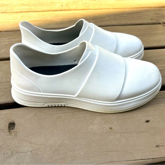 Gales Frontline Nurse Shoes | Unisex M11 W13 | Slip Resistant, Waterproof SlipOn - Picture 9 of 9